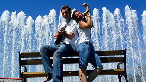 Fontana, fotografija, relax, Zagreb, traperice